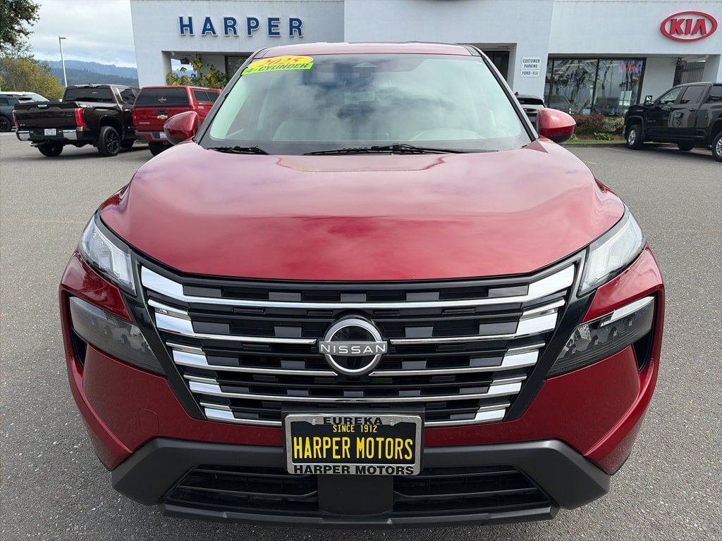 Used 2025 Nissan Rogue SV AWD/4WD image 21