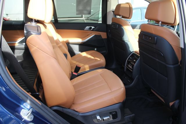 Used 2022 BMW X7 xDrive40i w/ Premium Package AWD/4WD image 36