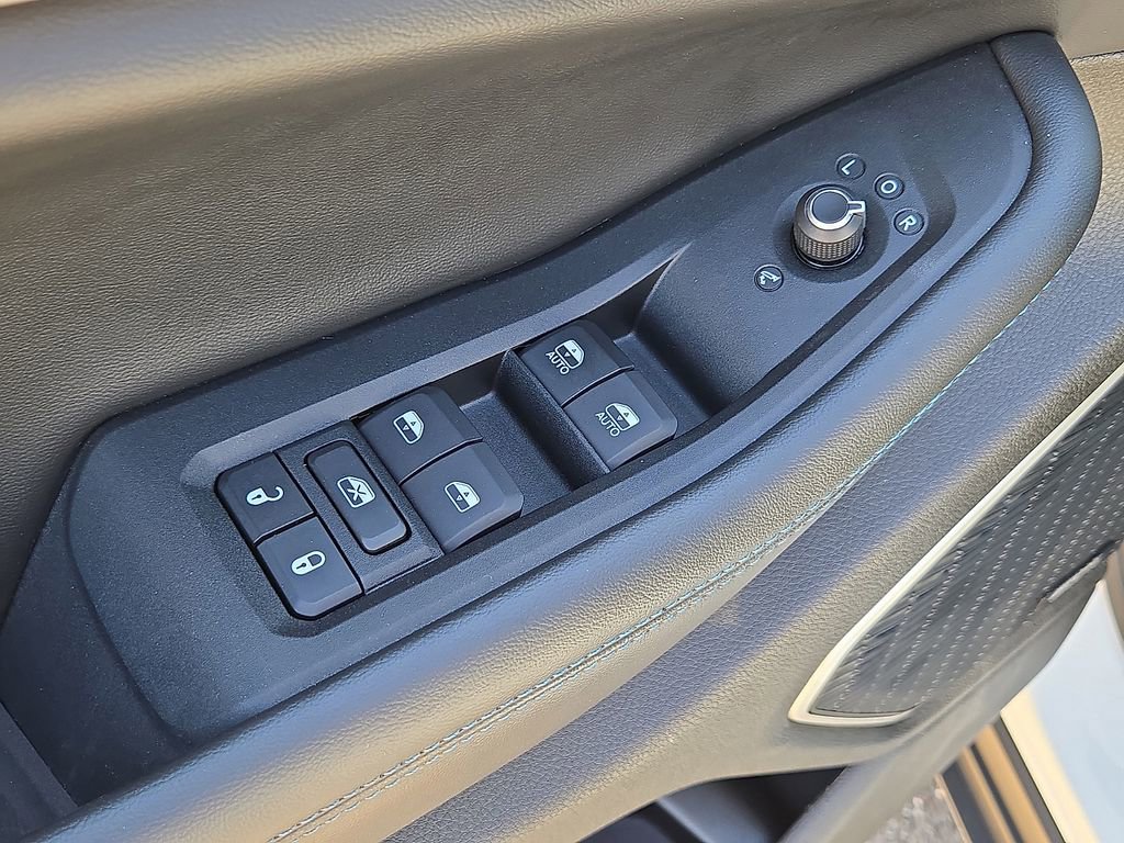 Used 2024 Jeep Grand Cherokee Trailhawk image 24