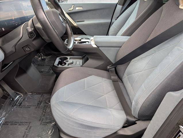 Certified 2022 BMW iX xDrive50 w/ Premium Package AWD/4WD image 17