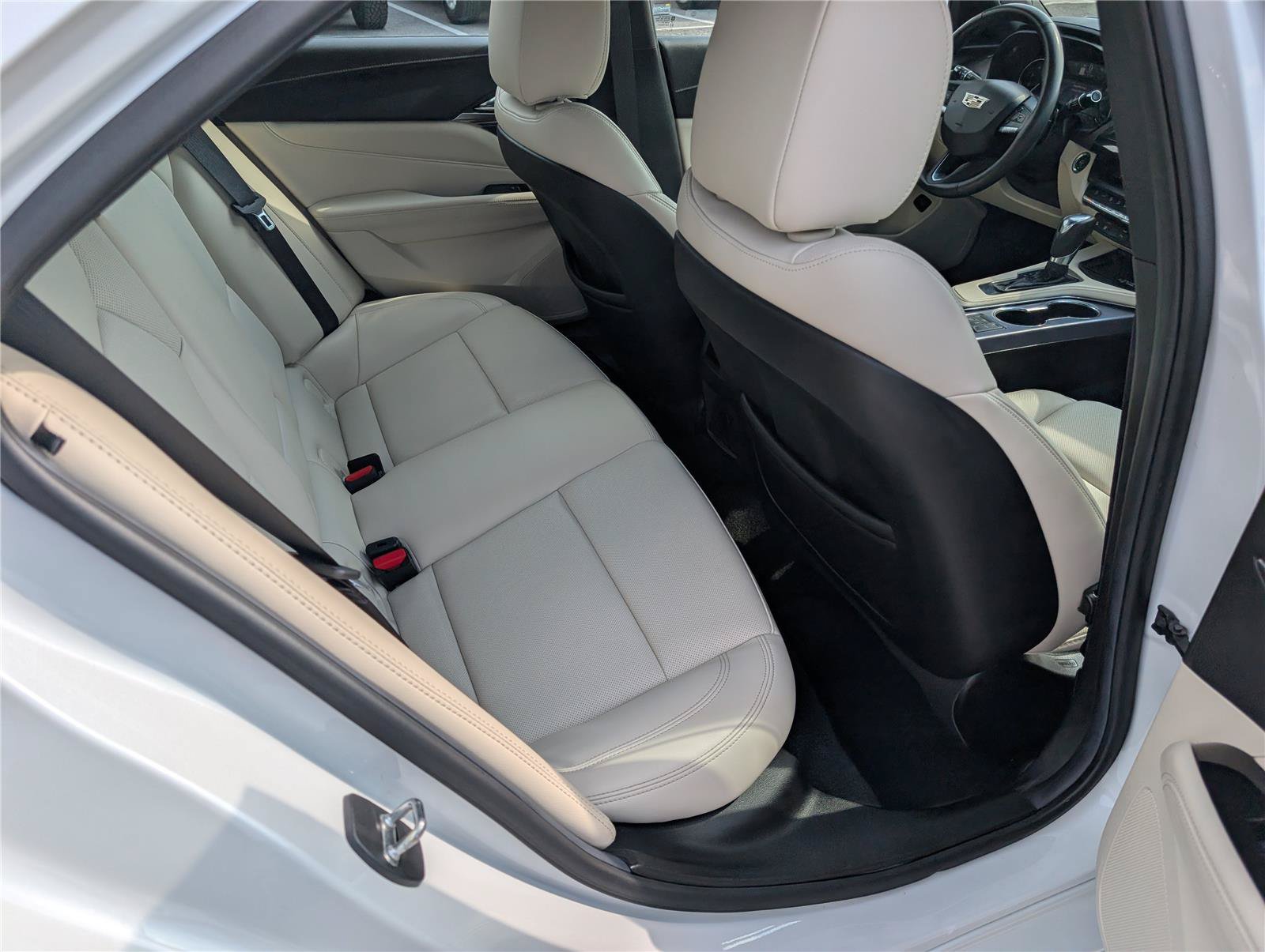 Used 2023 Cadillac CT4 Premium Luxury RWD image 11