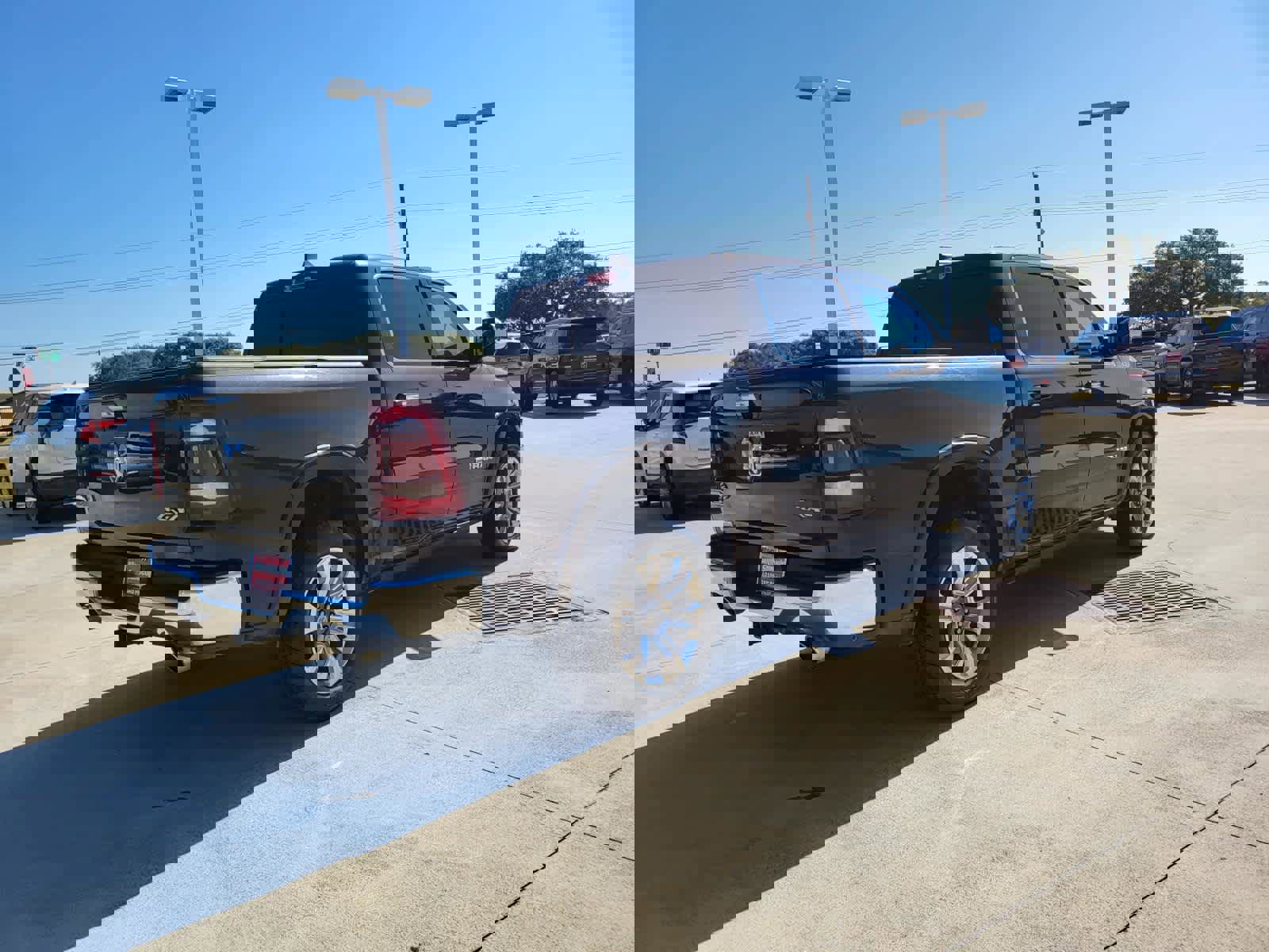 Used 2019 RAM 1500 Laramie Longhorn image 5