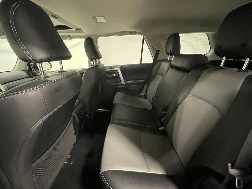 Used 2022 Toyota 4Runner SR5 Premium w/ Moonroof Package AWD/4WD image 16