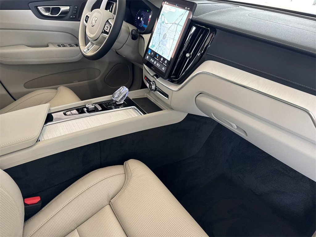 New 2026 Volvo XC60 T8 Ultra w/ Protection Package Premier image 15