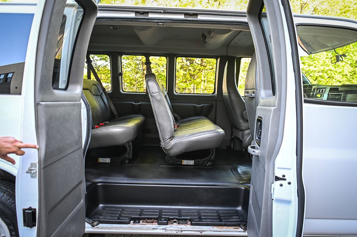 Used 2017 Chevrolet Express 2500 LS RWD image 10