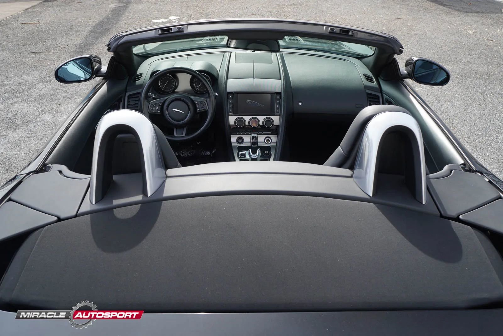 Used 2017 Jaguar F-TYPE Convertible RWD image 23