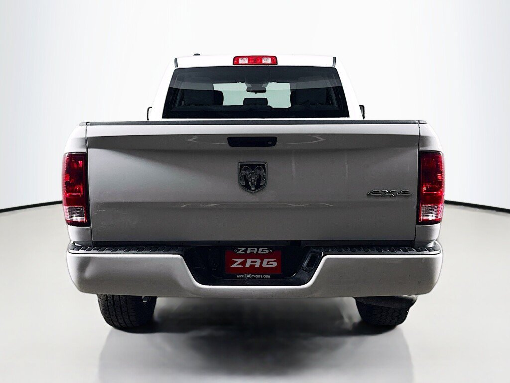 Used 2018 RAM 1500 Express w/ Express Value Package AWD/4WD image 4