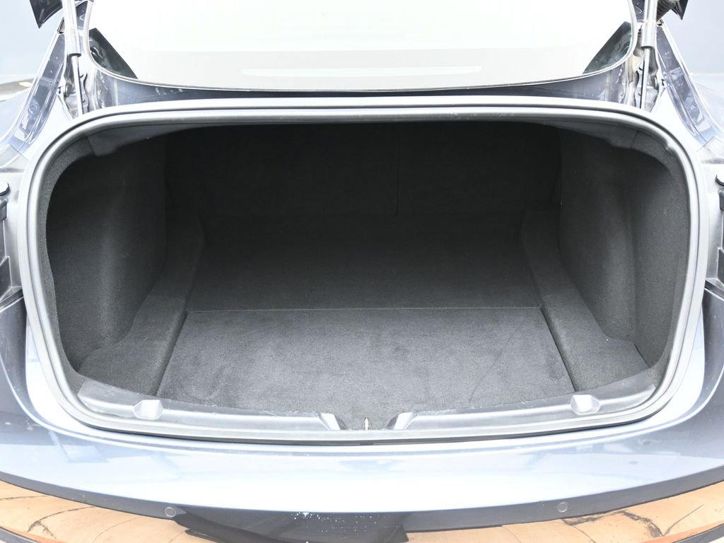 Used 2019 Tesla Model 3 Standard Range image 12