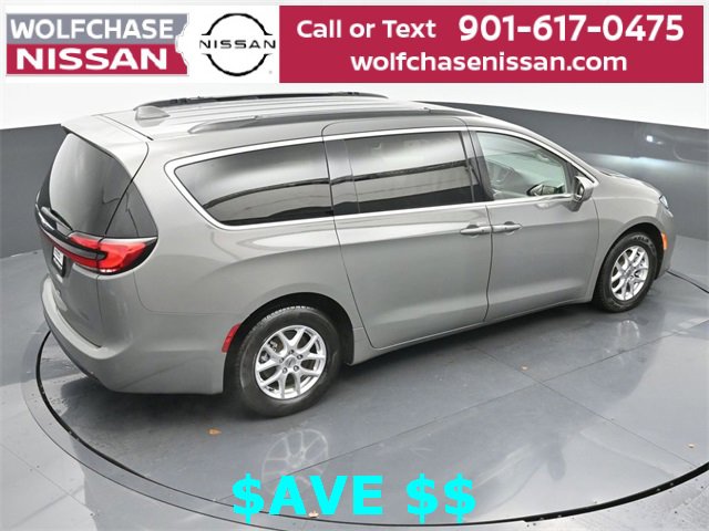 Used 2022 Chrysler Pacifica Touring-L image 32