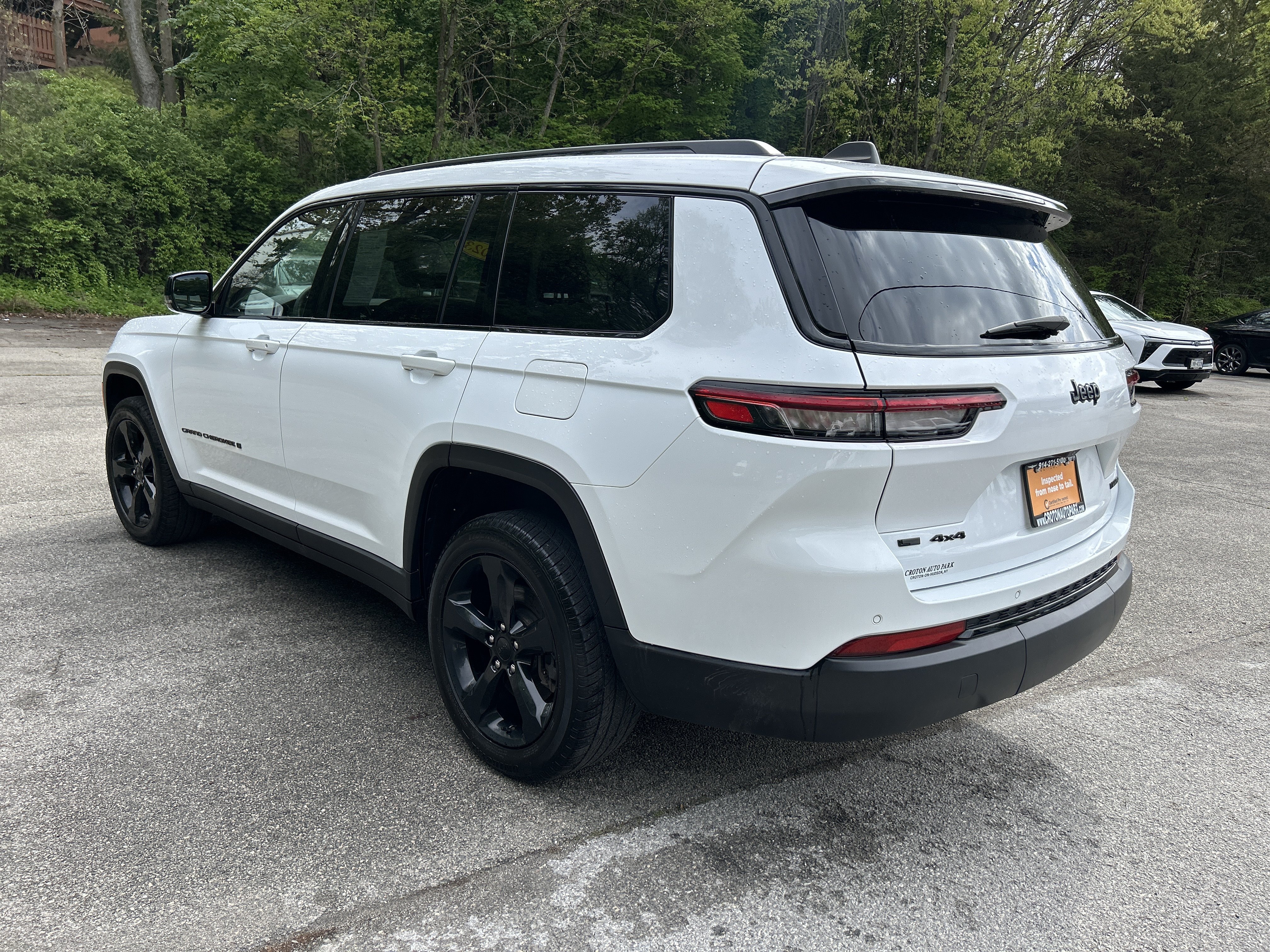 Certified 2023 Jeep Grand Cherokee L Limited w/ Black Appearance Package AWD/4WD image 8