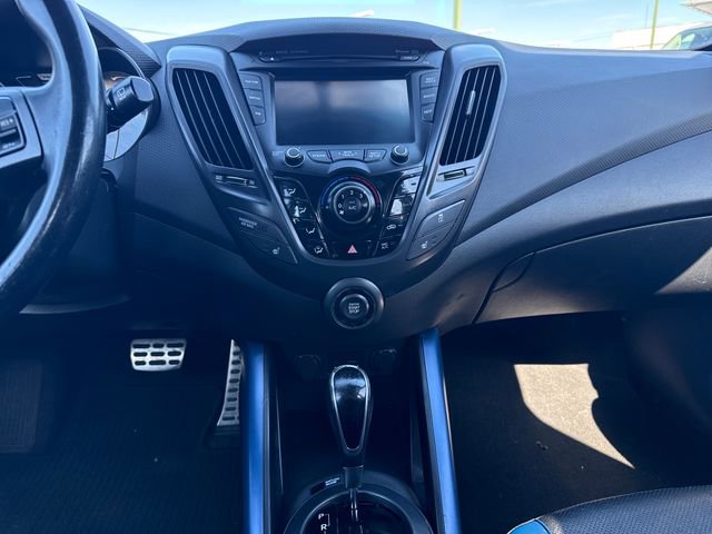 Used 2013 Hyundai Veloster Turbo w/ Ultimate Pkg image 16