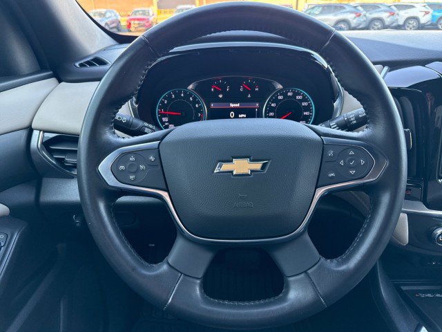 Used 2022 Chevrolet Traverse LT FWD image 18