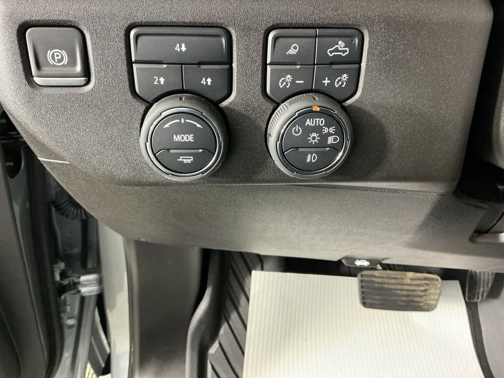 Used 2025 Chevrolet Silverado 2500 LT w/ All Star Edition image 32