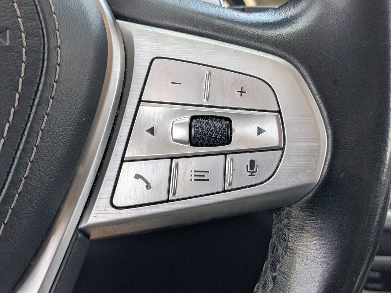 Used 2019 BMW X7 xDrive40i w/ Parking Assistance Package AWD/4WD image 34