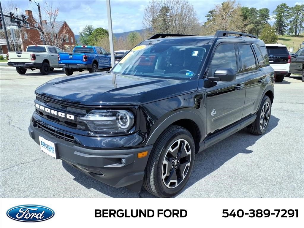 Used 2024 Ford Bronco Sport Outer Banks w/ Tech Package image 9
