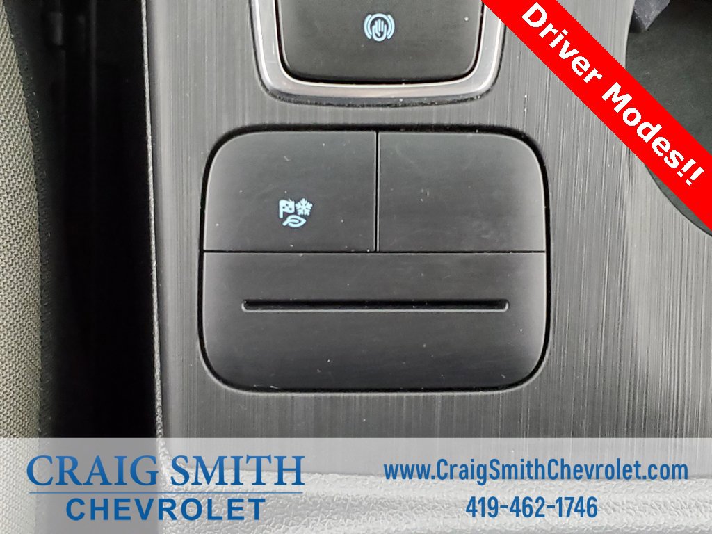 Used 2021 Ford Escape SE image 9