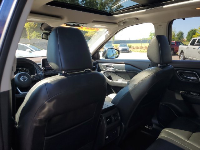 Used 2021 Nissan Rogue SL FWD image 17