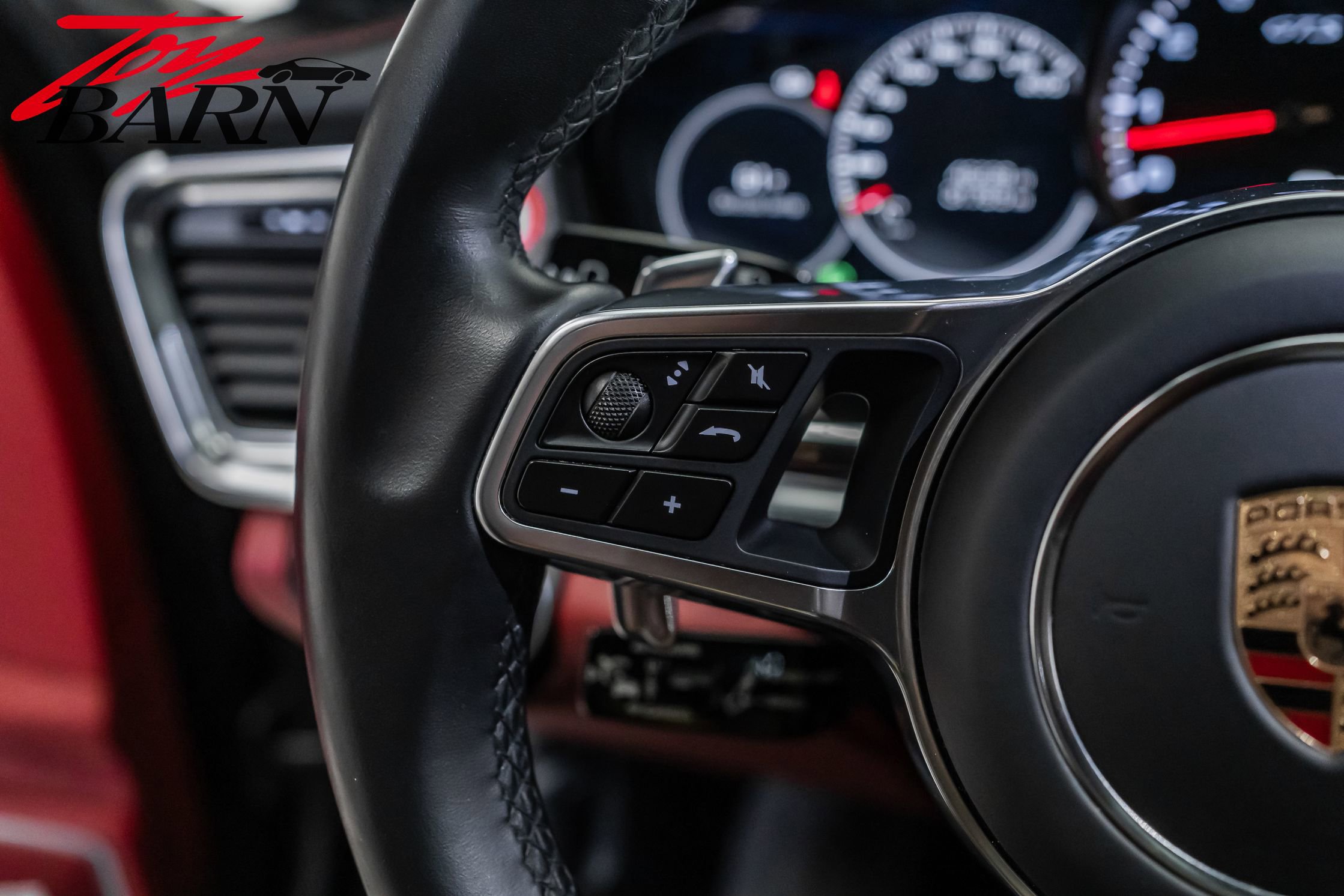 Used 2019 Porsche Panamera GTS image 30