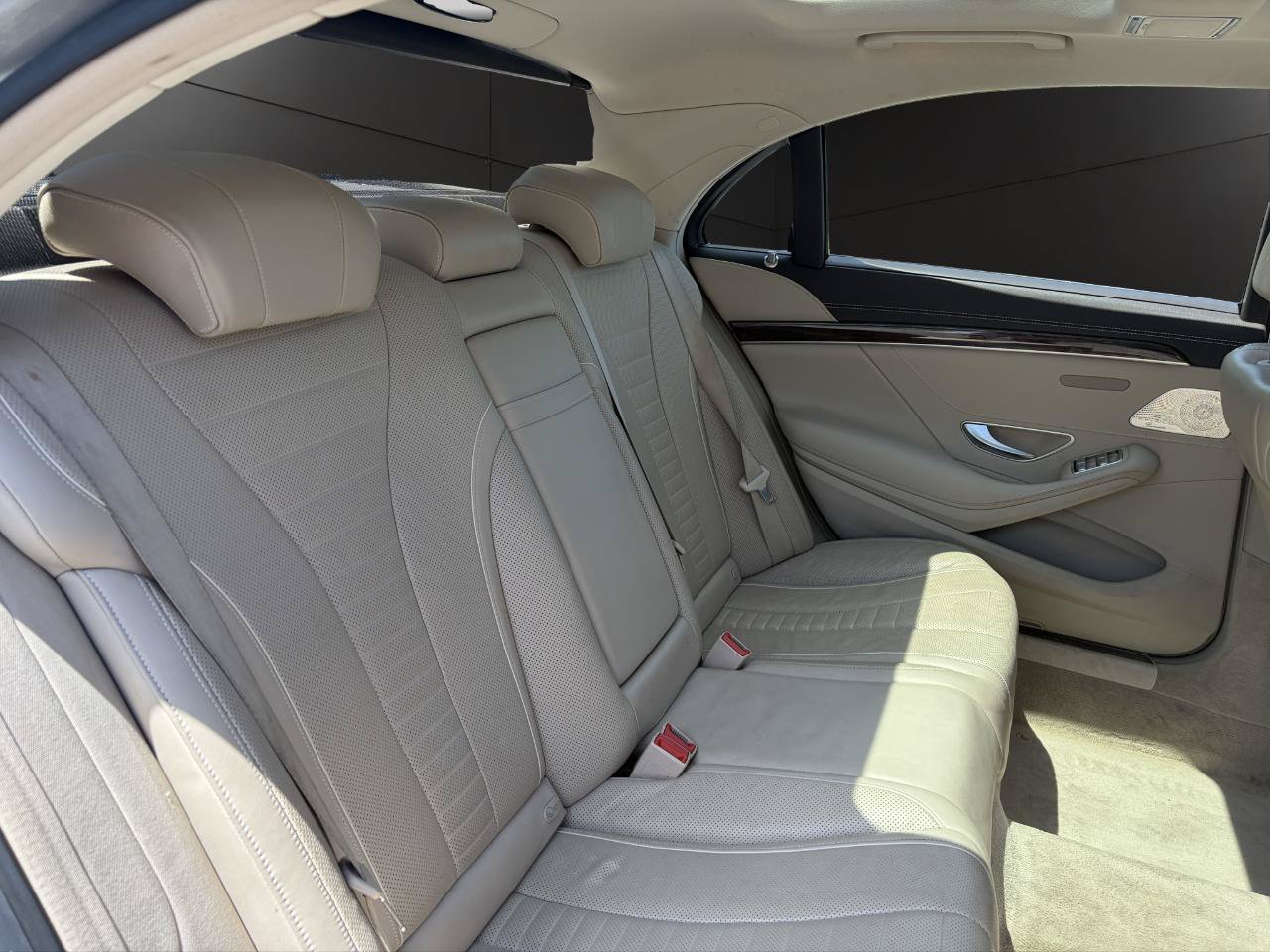 Used 2015 Mercedes-Benz S 550 4MATIC Sedan image 18