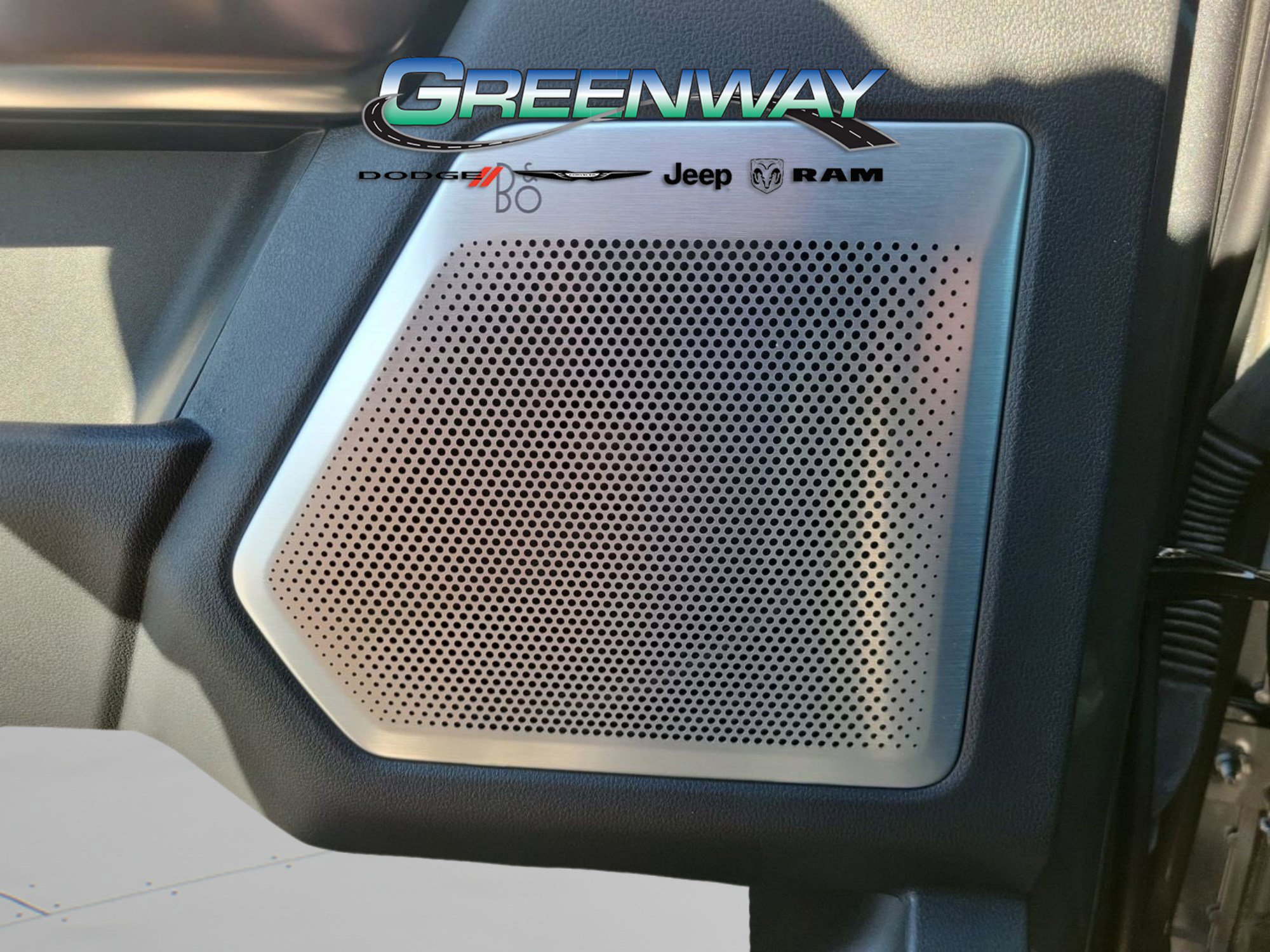 Used 2024 Ford F350 Platinum w/ FX4 Off-Road Package image 31