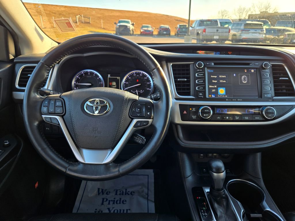 Used 2019 Toyota Highlander Limited Platinum image 16