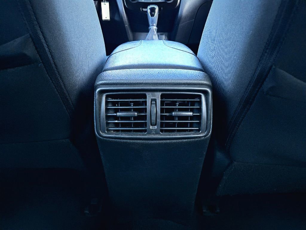 Used 2019 Nissan Rogue S image 34