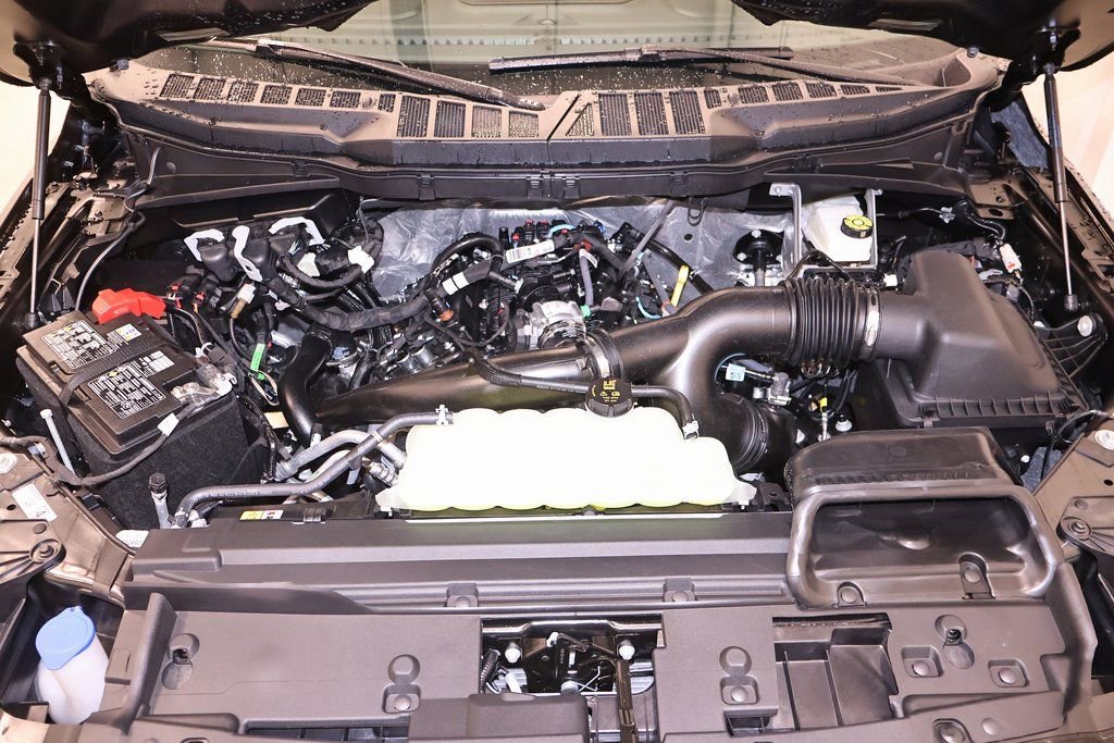 New 2026 Ford F150 XLT w/ Equipment Group 302A MID image 39