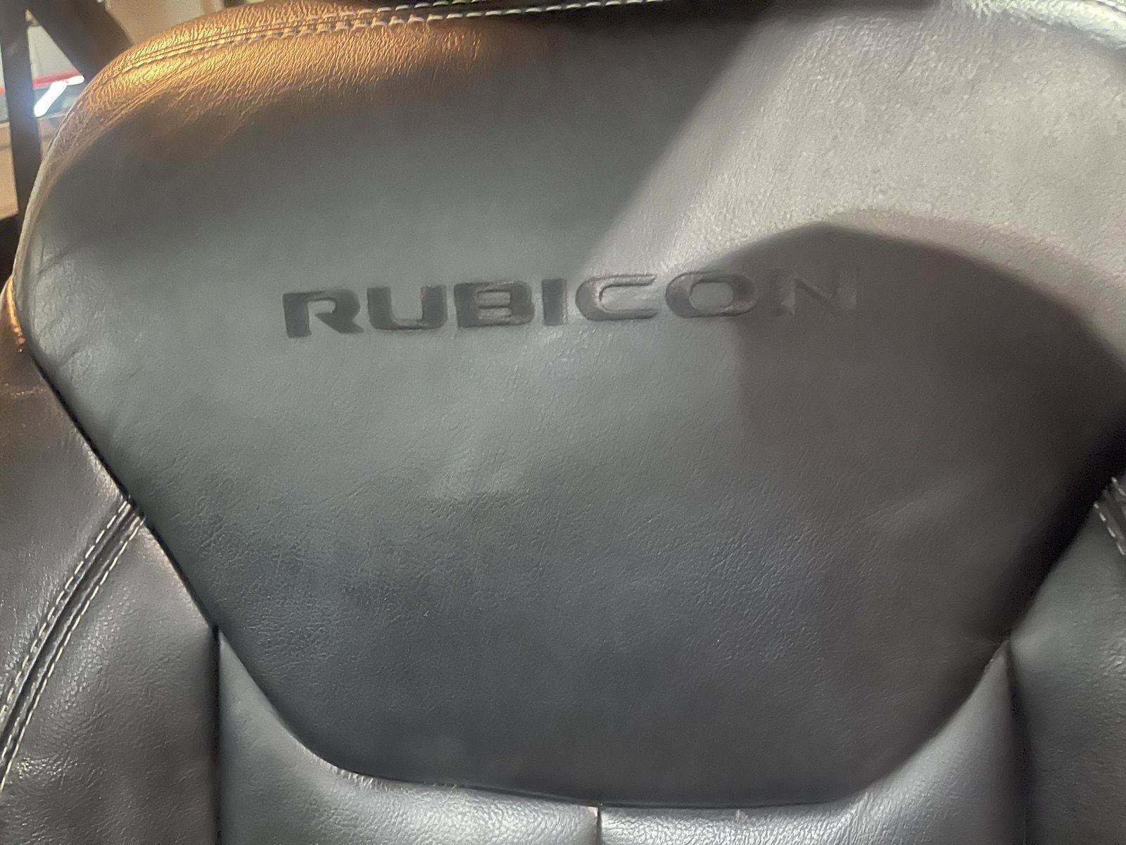Used 2013 Jeep Wrangler Unlimited Rubicon image 14