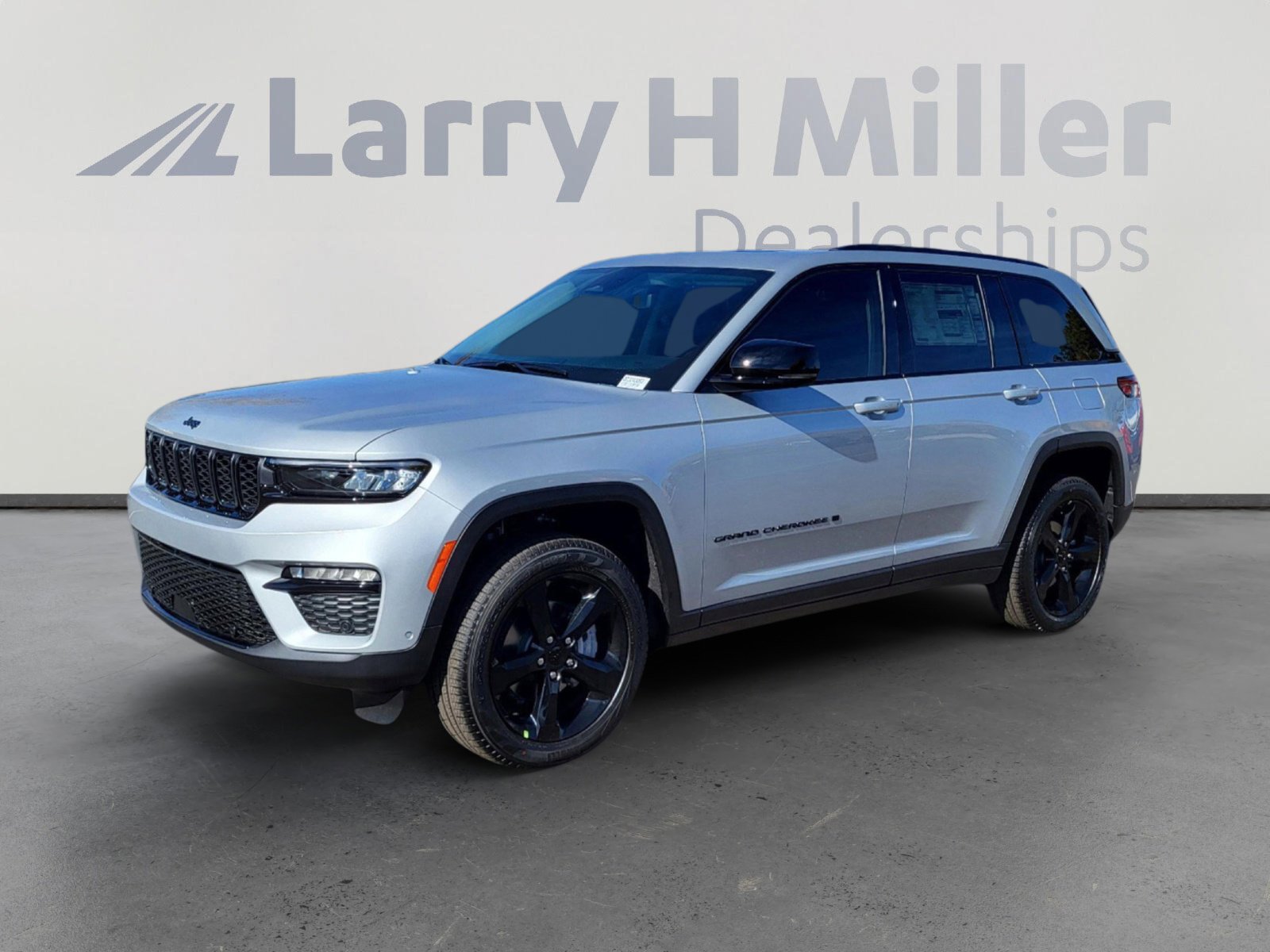 New 2024 Jeep Grand Cherokee Limited w/ Luxury Tech Group II