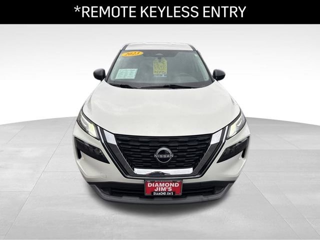 Used 2023 Nissan Rogue S AWD/4WD image 9