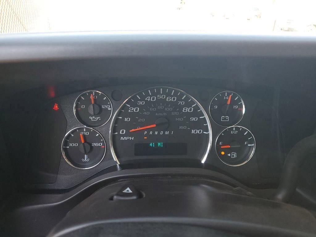 New 2025 Chevrolet Express 3500 w/ Power Convenience Package image 18