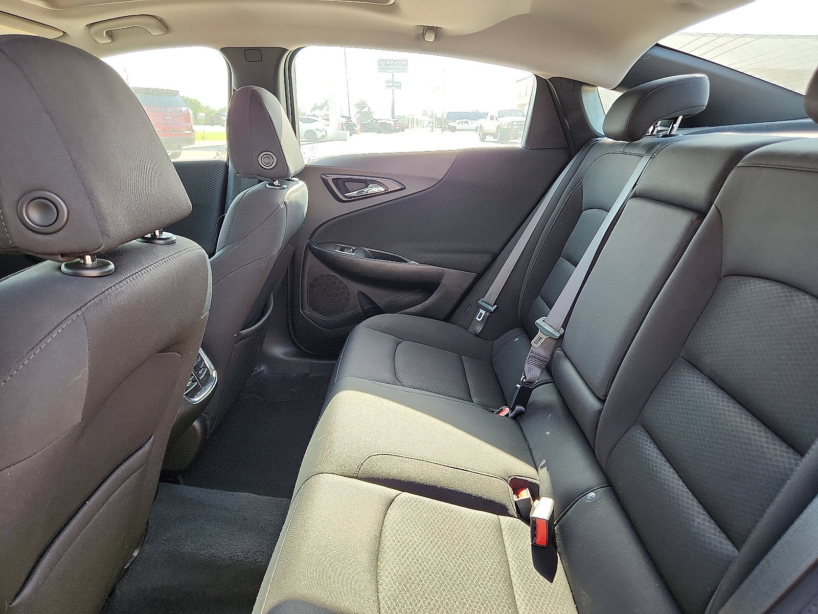 Used 2022 Chevrolet Malibu LT image 9