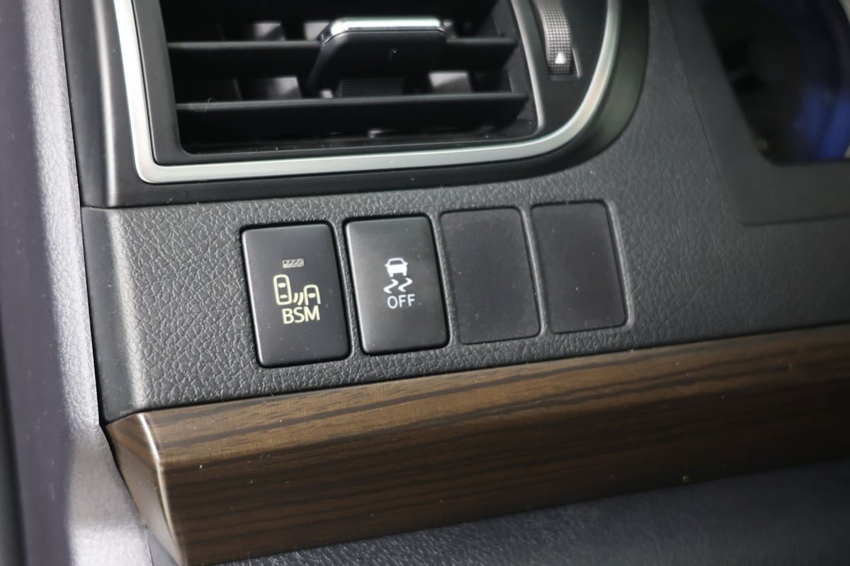 Used 2015 Toyota Camry XLE FWD image 24