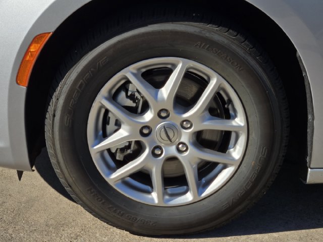 Used 2024 Chrysler Pacifica Touring-L FWD image 10