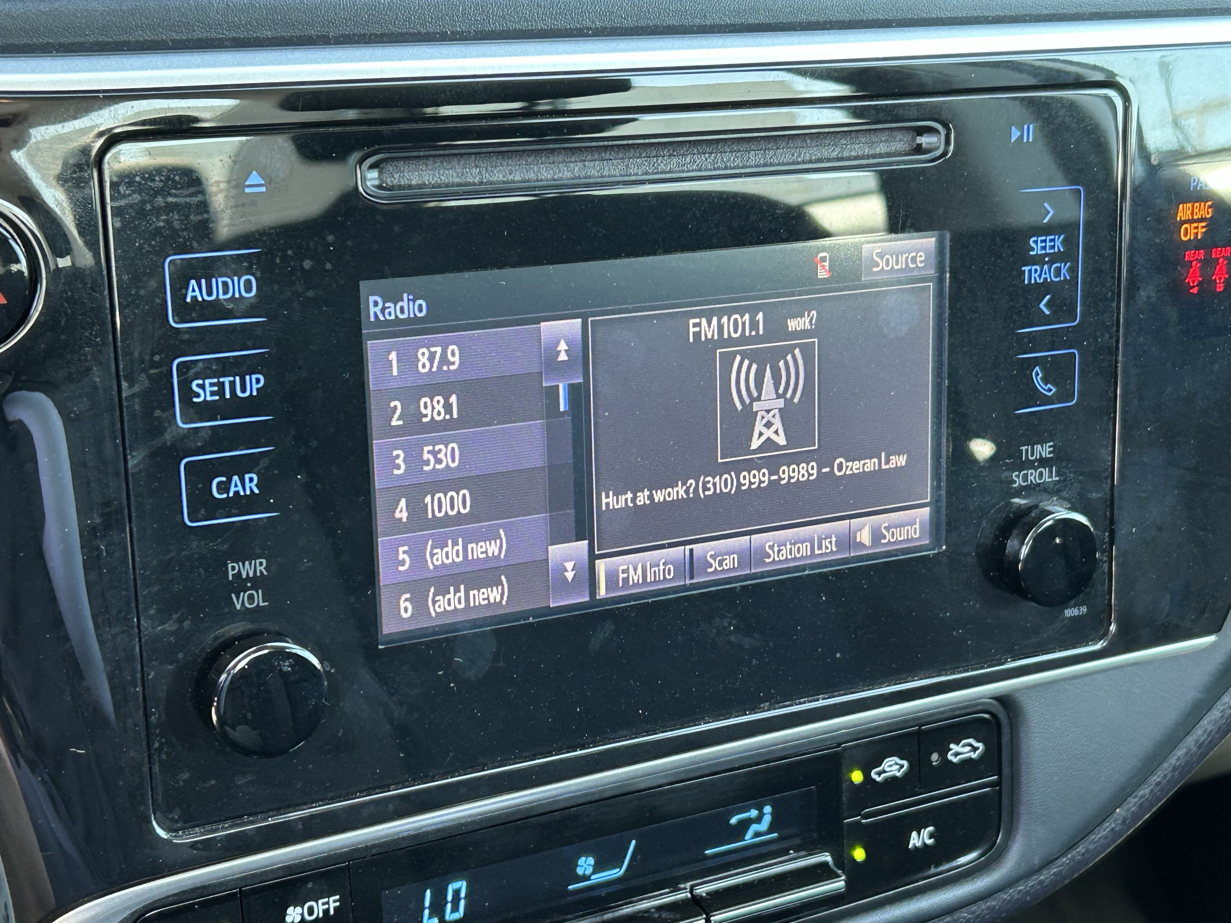 Certified 2019 Toyota Corolla LE FWD image 19