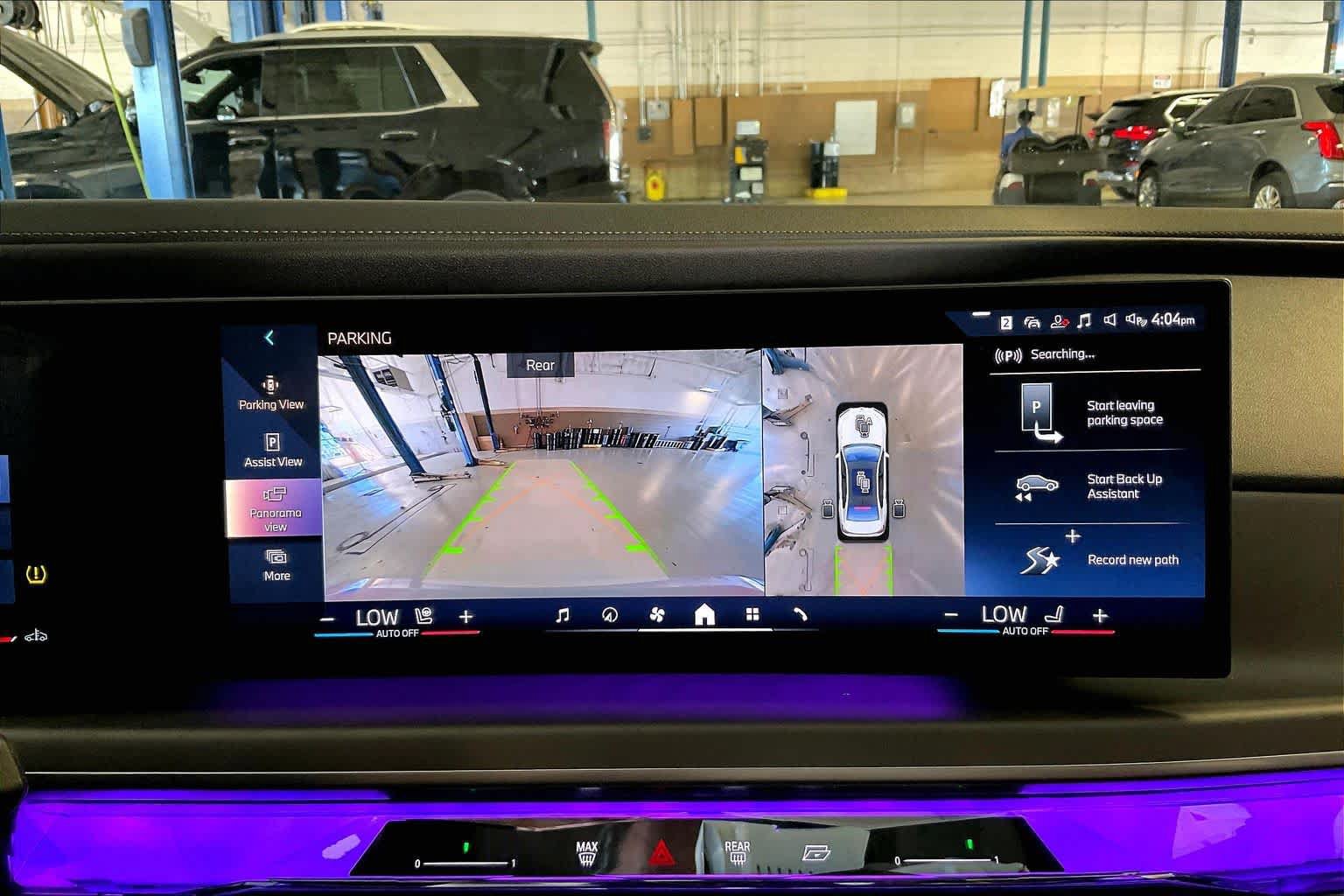Used 2023 BMW 760i xDrive AWD/4WD image 27