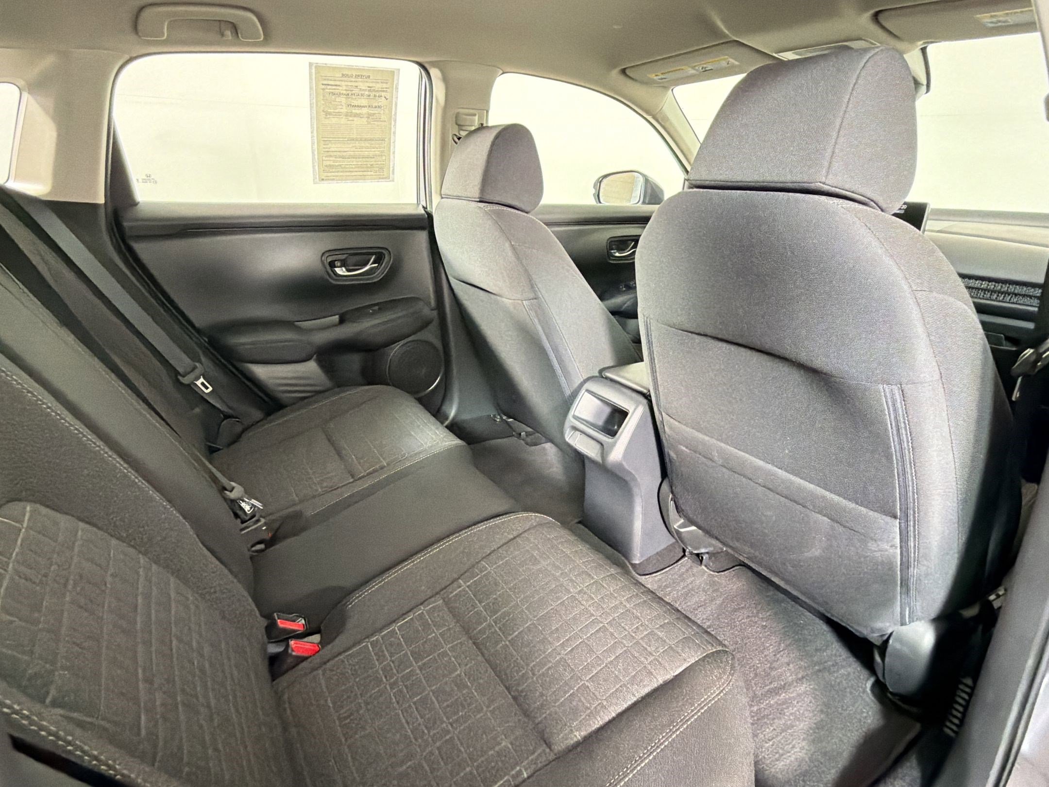 Used 2025 Honda HR-V LX image 28