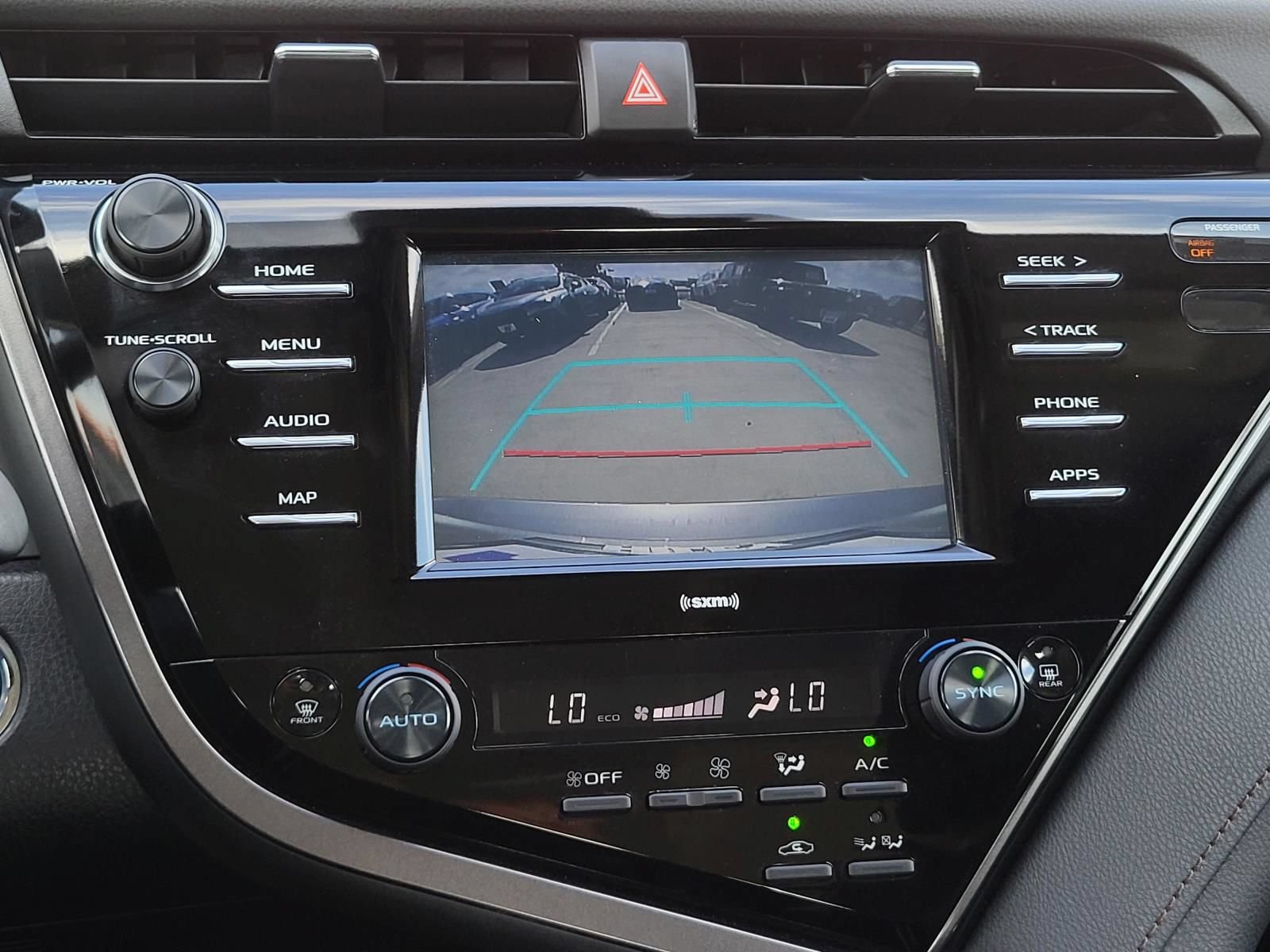 Used 2020 Toyota Camry LE FWD image 21