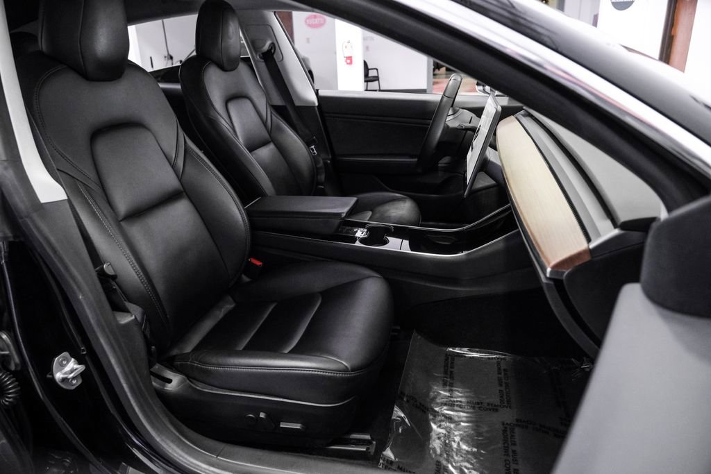 Used 2019 Tesla Model 3 Long Range image 37