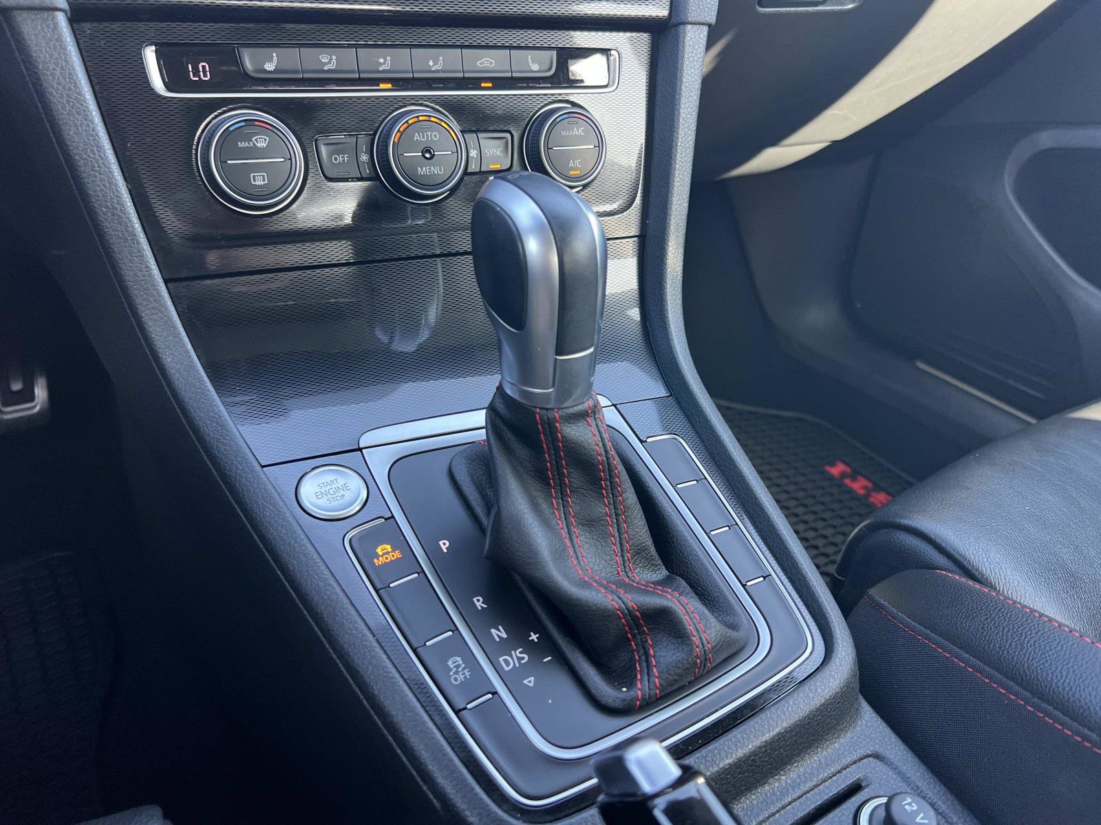 Used 2017 Volkswagen GTI Autobahn image 16