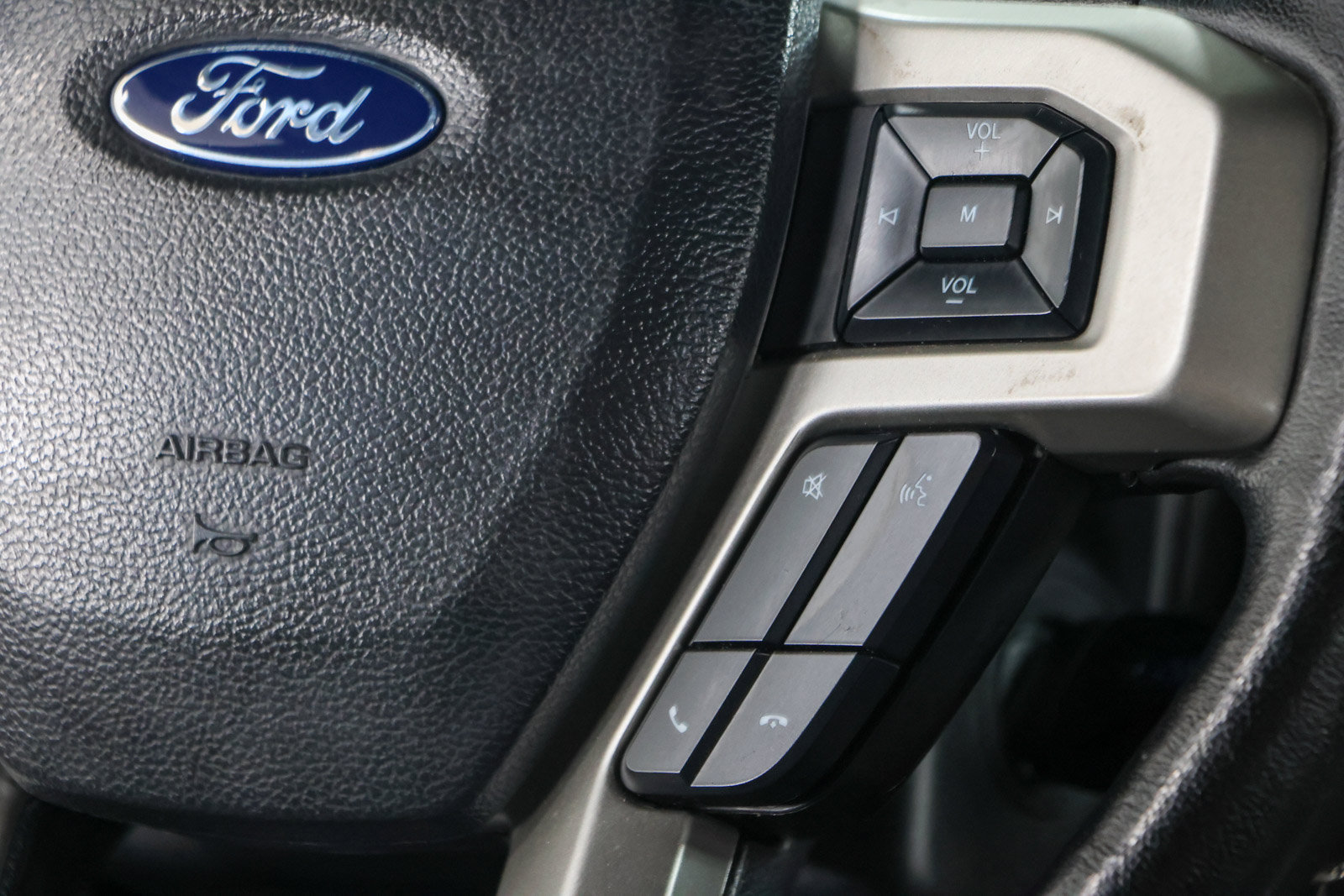 Used 2022 Ford F250 Lariat w/ Tremor Off-Road Package AWD/4WD image 15