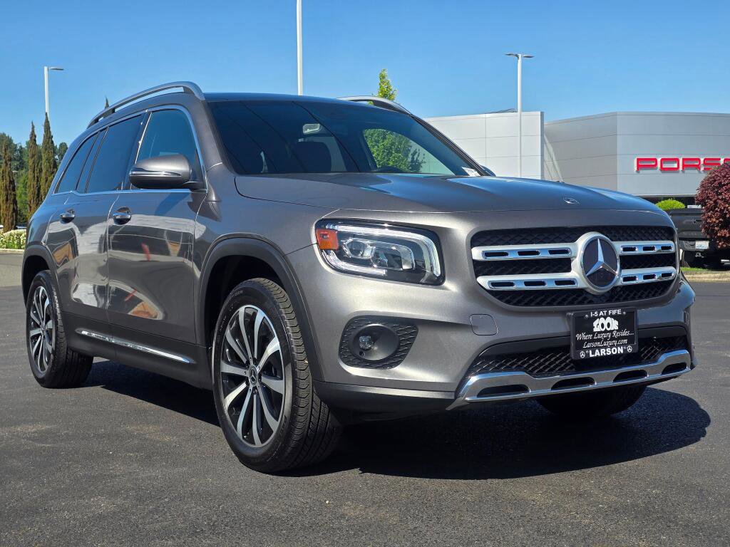 Used 2023 Mercedes-Benz GLB 250 image 8