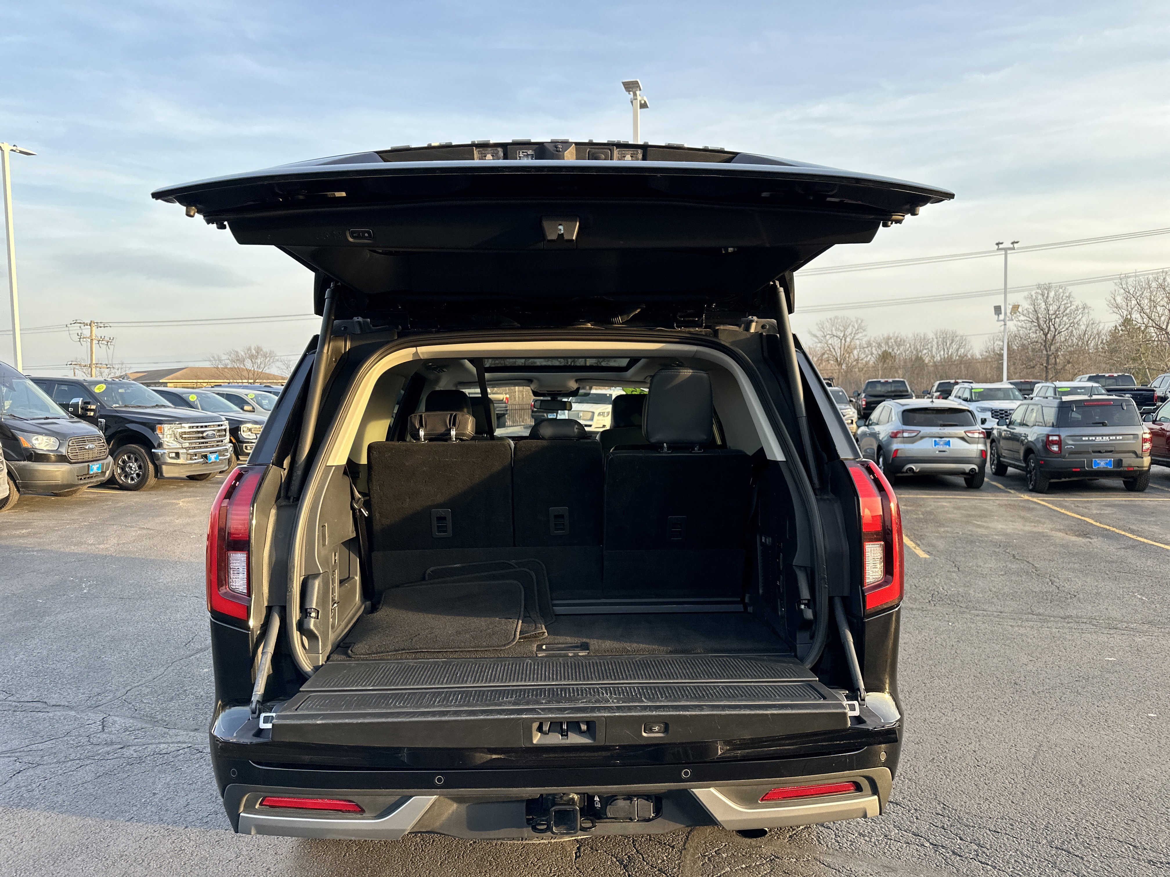 Certified 2025 Ford Expedition Platinum image 5