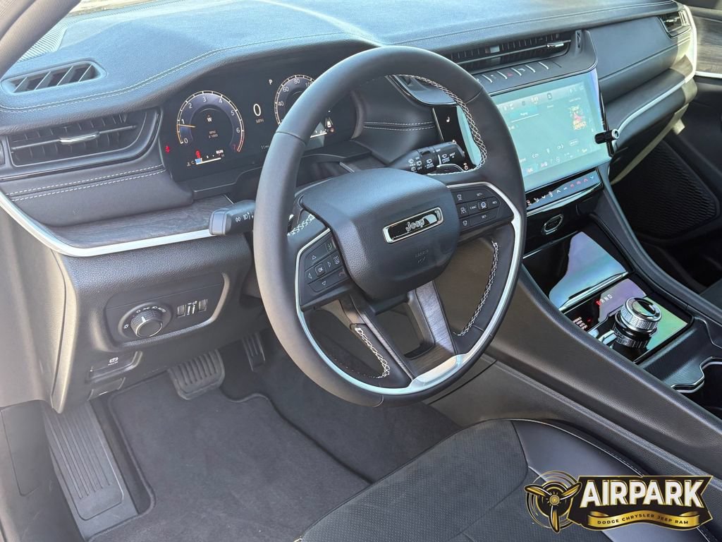 New 2026 Jeep Grand Cherokee Altitude AWD/4WD image 14