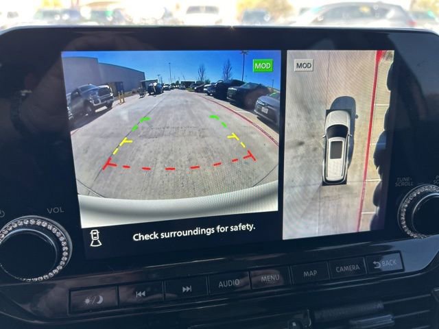 Used 2024 Nissan Pathfinder SL image 16