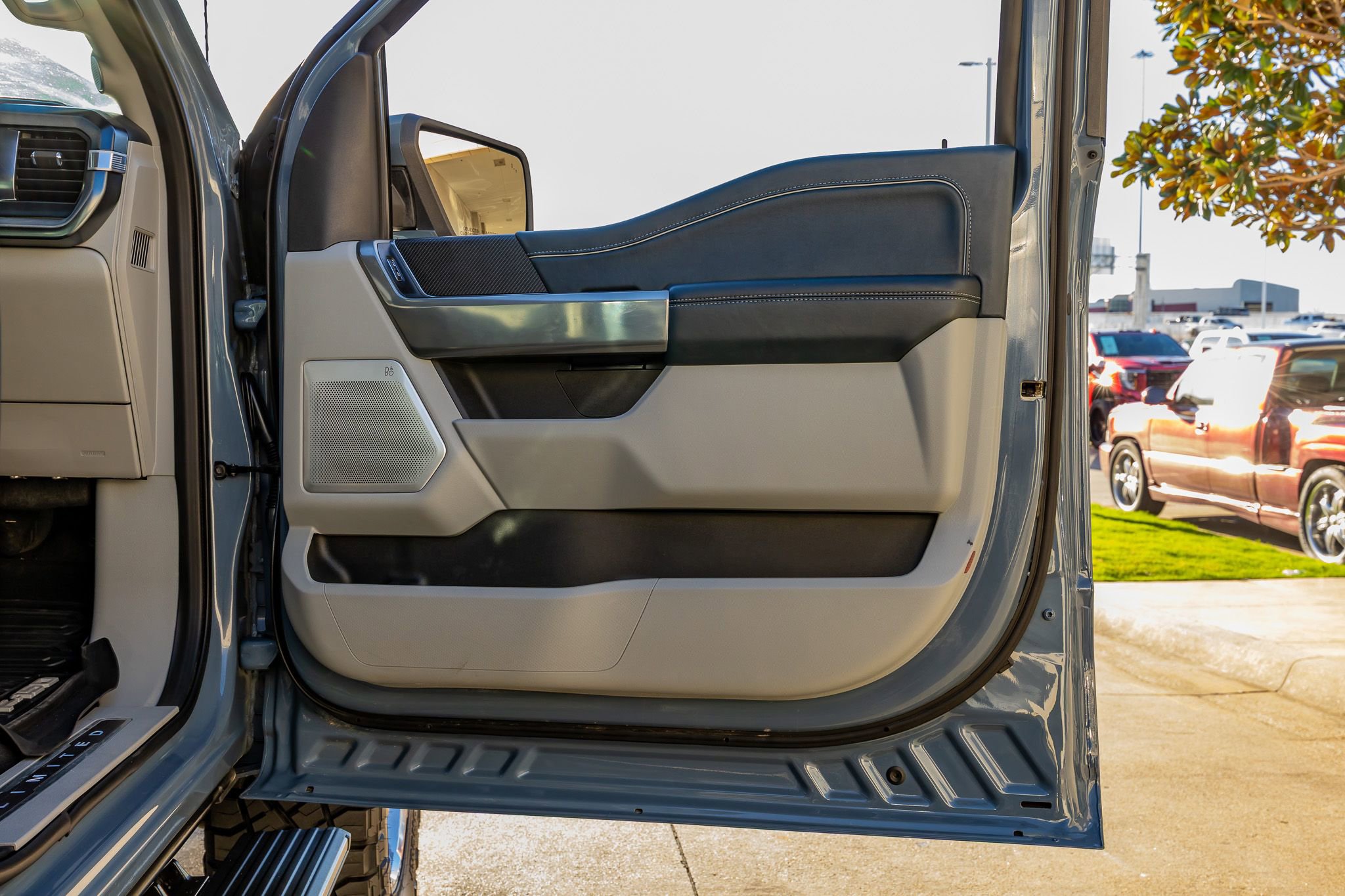 Used 2023 Ford F150 Limited AWD/4WD image 38