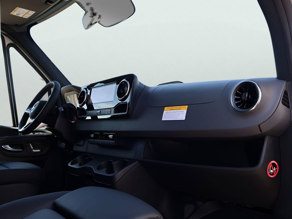 New 2026 Mercedes-Benz Sprinter 2500 image 12