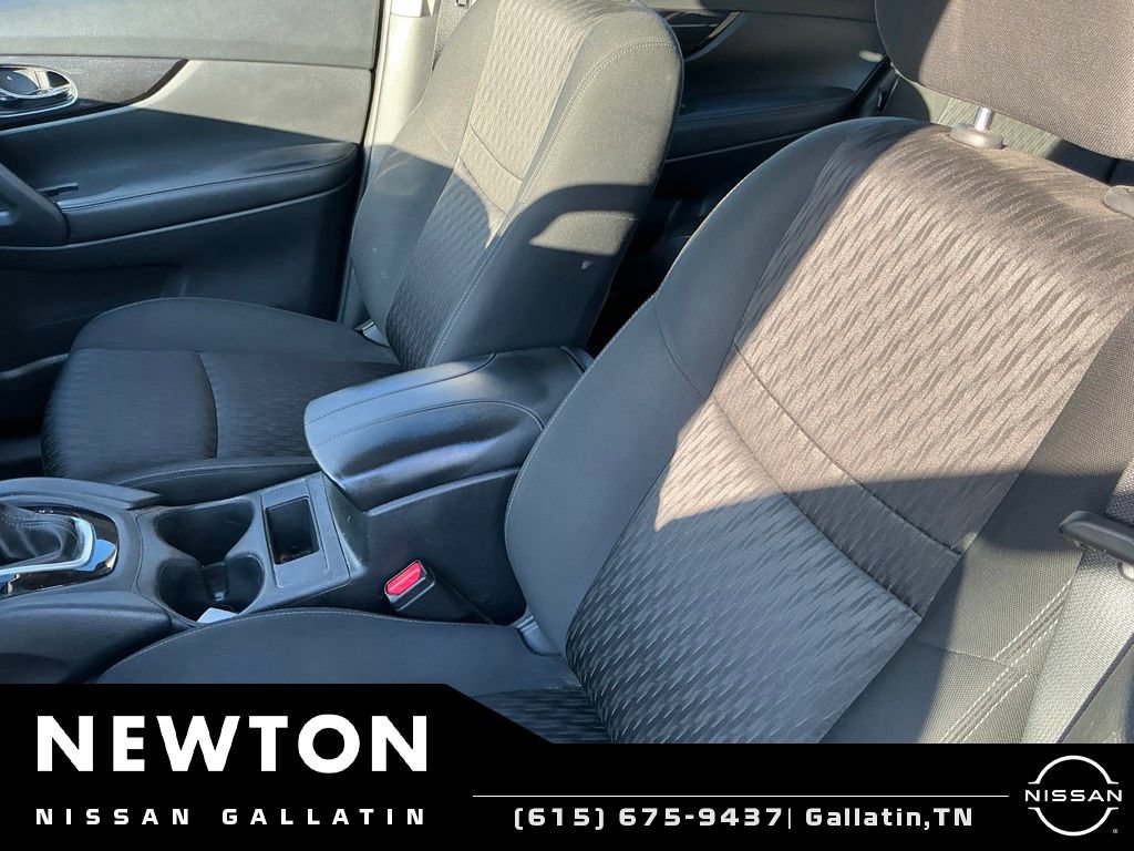 Used 2018 Nissan Rogue S FWD image 7