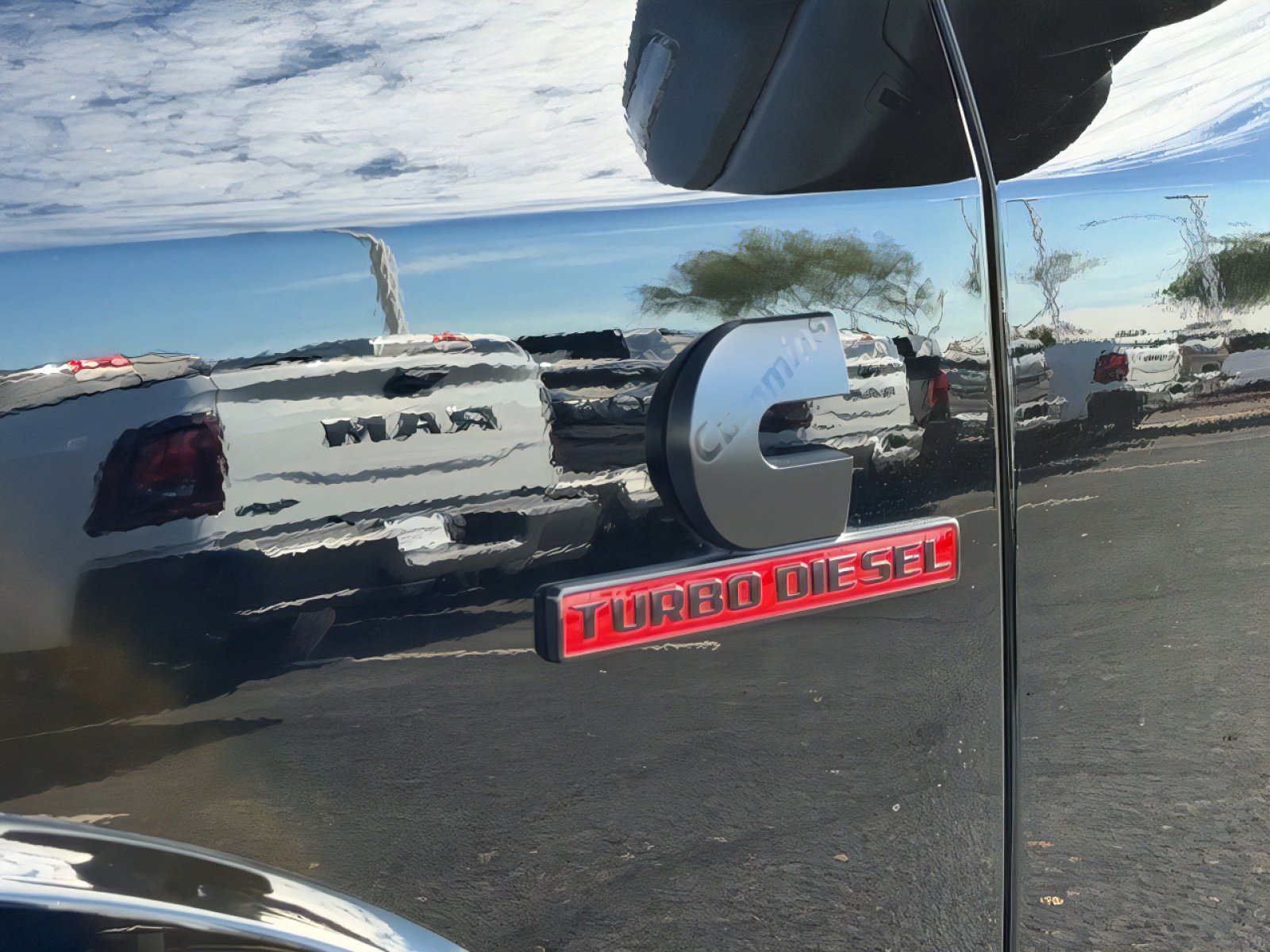 Used 2024 RAM 2500 Limited AWD/4WD image 37