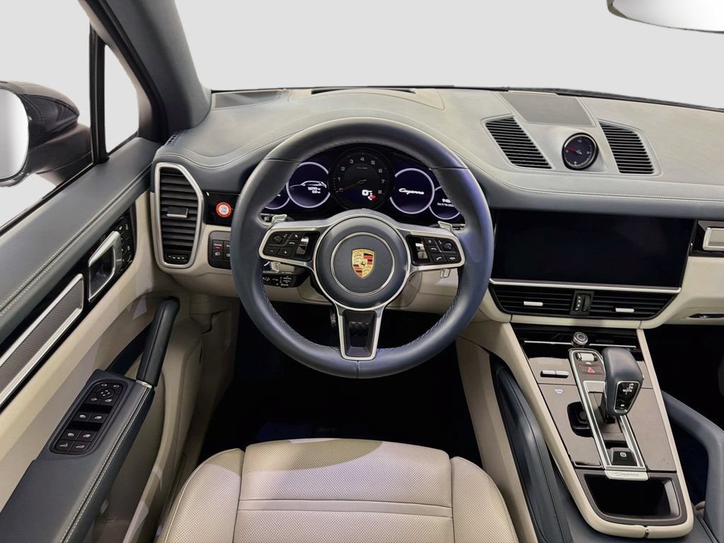 Certified 2023 Porsche Cayenne AWD/4WD image 25